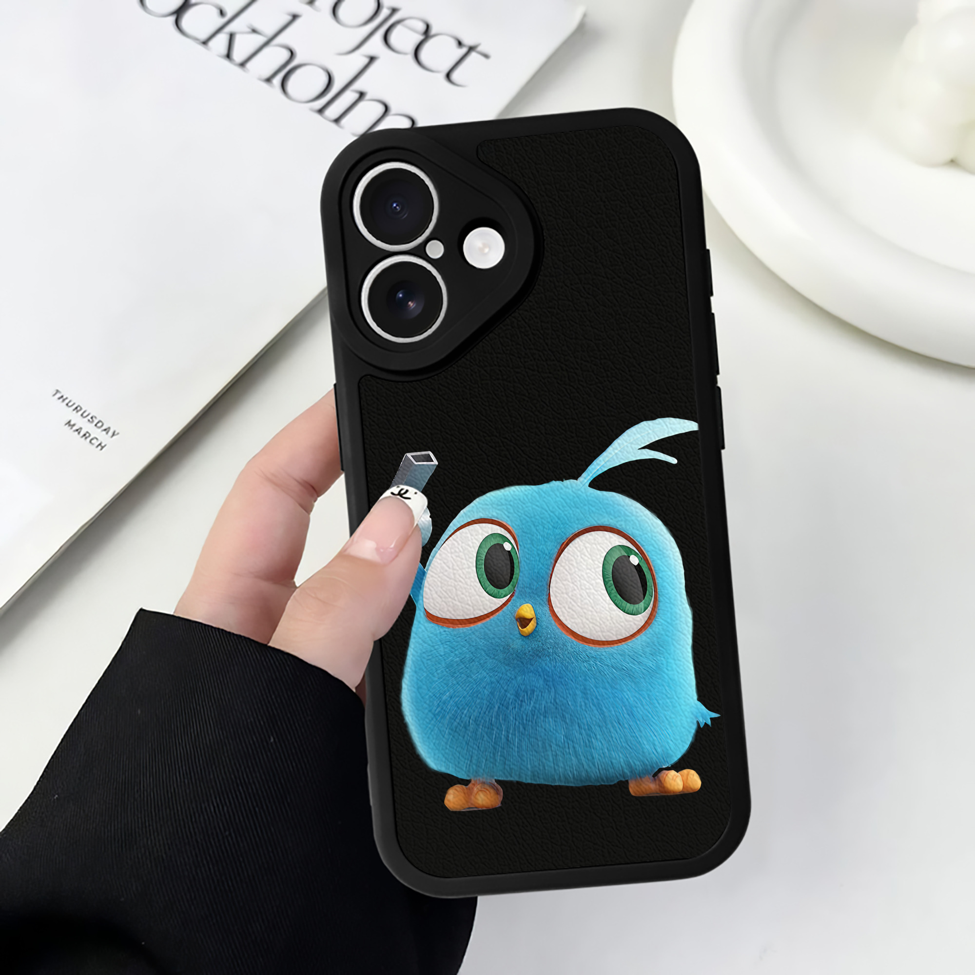 （画像用） Angry Birds アングリーバード 【iPhone 16シリーズ対応】シリコンスマホケース（レザー調） 材質：シリコン